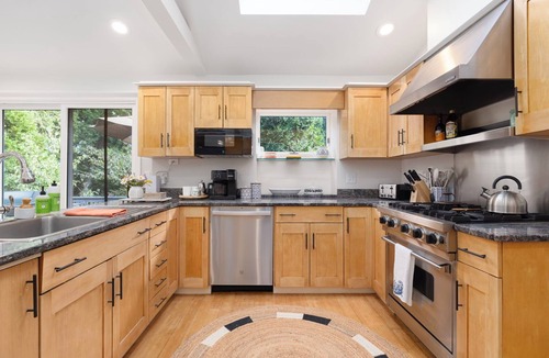 Haversham House | Serene 4-bedroom Beach Area Home in Shelter Harbor