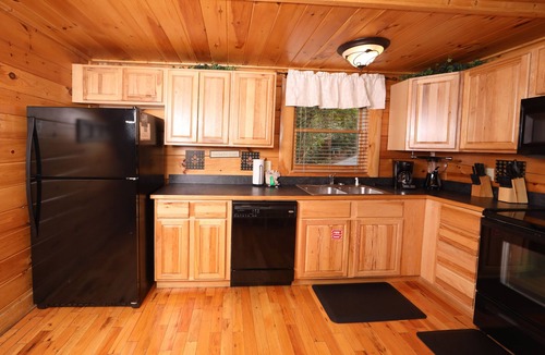 Sevierville Villa | Sevierville 26 - Three Bedroom Villa, Sleeps 10