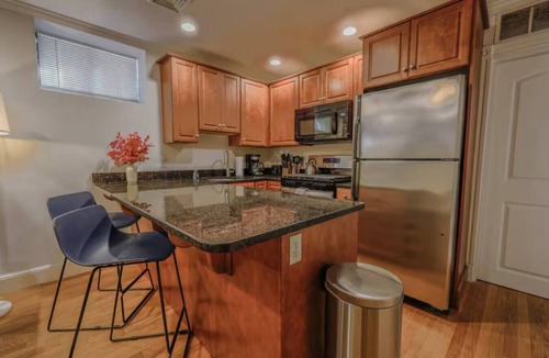 Fenway–Kenmore Apartment | Simple 2 Bd/2 bth | Washer/Dryer | Close to Fenway