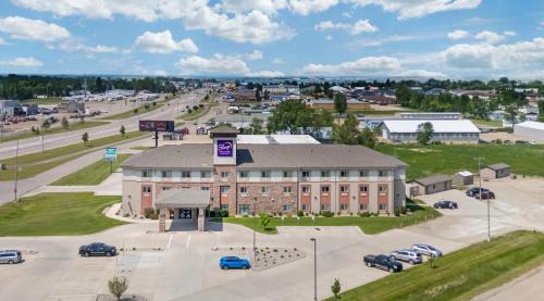 Devils Lake Hotel | Sleep Inn & Suites Devils Lake