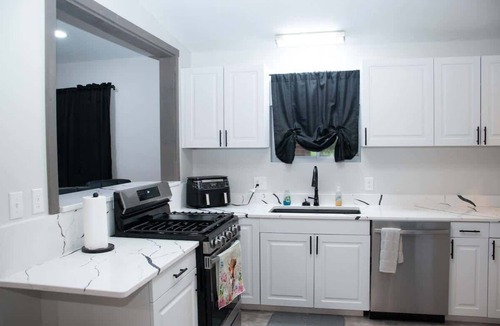 Cotter House | Spacious 3BR Home, River Views & Pet-Friendly
