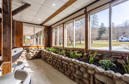 North Branch House | Spacious 4 Bdrm w/Indoor Heated Pool+Sauna+Creekn