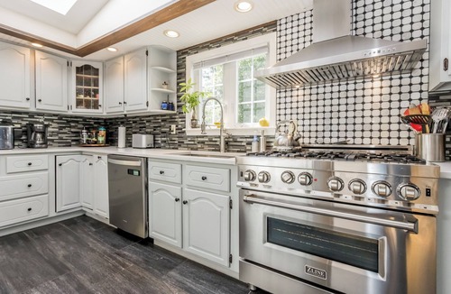 Biddeford House | Spacious 5-bedroom home with beautiful outdoor spaces