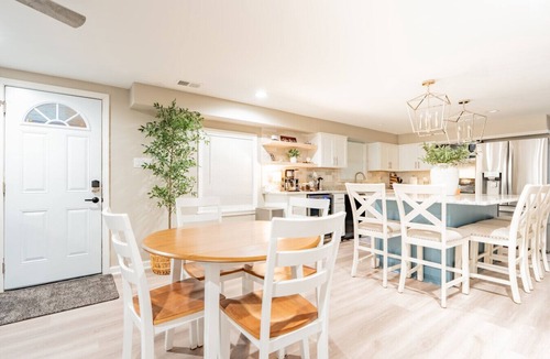 Southaven Villa | Spacious Lower-Level Retreat - Modern & Comfortable