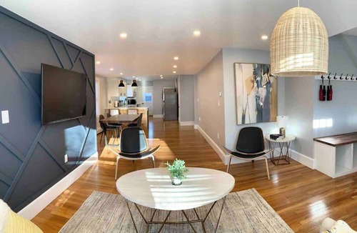 Arlington Condo | Spacious Luxury 3 BR, Spotless, W/D, Parking