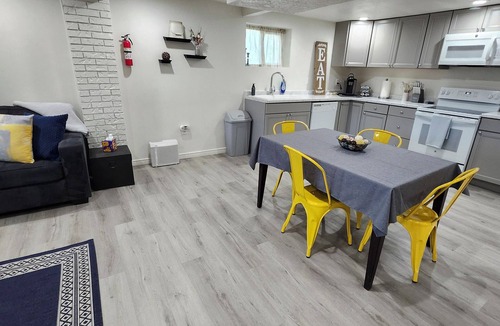 Smithfield Apartment | Spacious & Modern Guest Apartment with Private Entrance