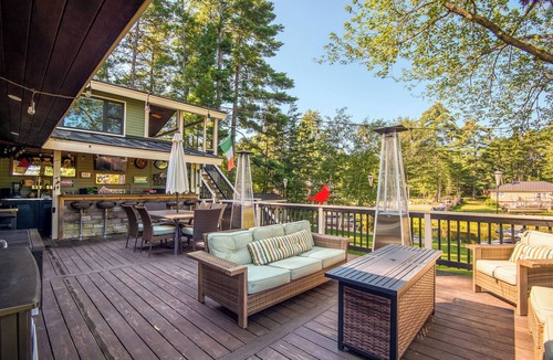 Blueberry Estates House | Spacious Ossipee Waterfront House Perfect for Activities & Entertainment