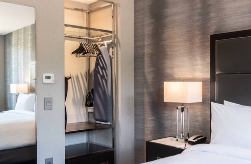Waltham Hotel | Spacious Studio | 1 King Bed | Near Boston Waltham Center