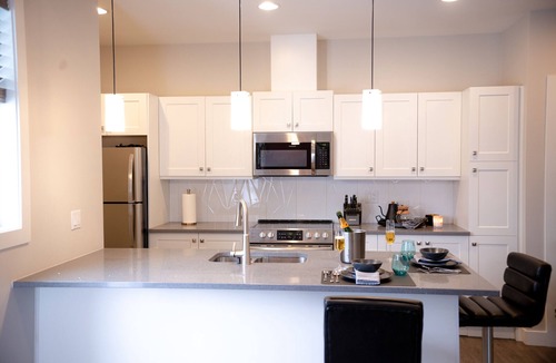 Kamloops Apartment | Spacious Studio Suite with Mountain Views