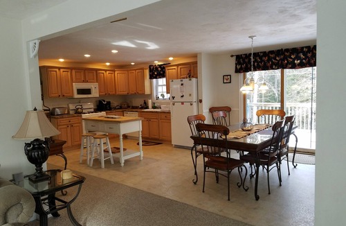 Madison House | Spacious vacation house with game room close to North Conway and outlets.