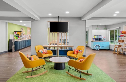 Brunswick Hotel | Spark by Hilton Brunswick