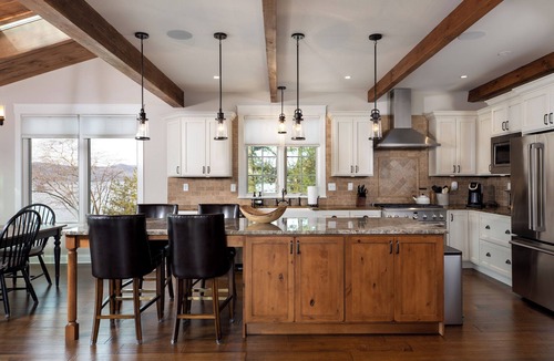 Kattskill Bay House | SPECTACULAR WATERFRONT HOUSE ON LAKE GEORGE