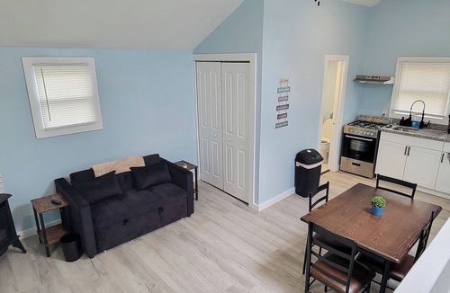 Boys Ranch Apartment | Split Level Beach Access 2 Queen Bed Apartment in Geneva U9