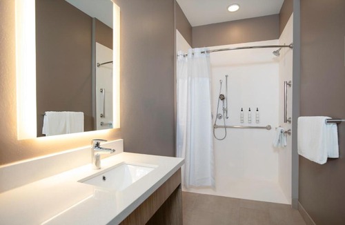 Sandston Hotel | SpringHill Suites by Marriott Richmond Airport