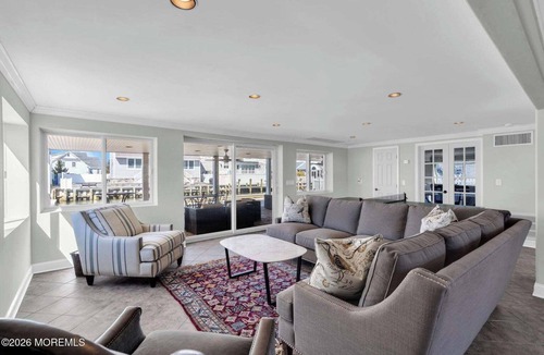Mantoloking House | Still Available Labor Day & Sept. & As A Winter Rental. Private Beach Access!