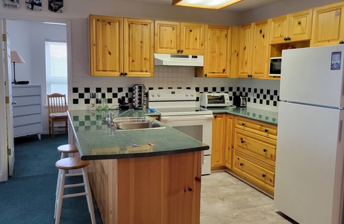 Courtenay Condo | Strathcona Views - Blueberry