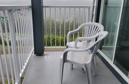 Courtenay Condo | Strathcona Views - Blueberry