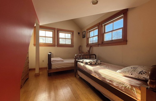 Dorchester House | Streeter Mountain Farm