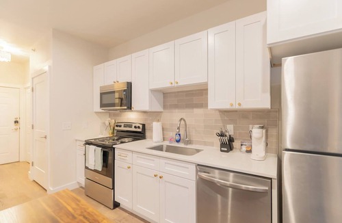 Stillwater Apartment | Studio 402 - Chic Studio Apartment