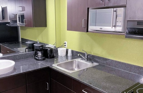 Columbus Hotel | Studio 6 Extended Stay - Columbus, GA -Downtown