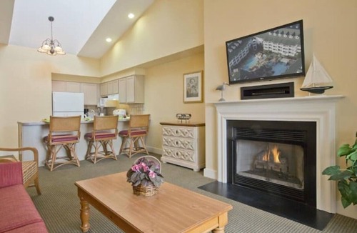 Dam Neck Apartment | Studio at Turtle Cay