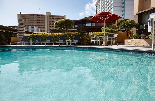 Ala Moana House | Studio Two Doubles with Kitchenette Room at Pagoda Hotel