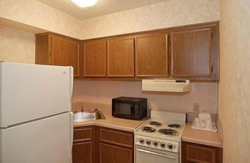 South Norfolk Hotel | STUDIOS & SUITES 4 LESS CHESAPEAKE