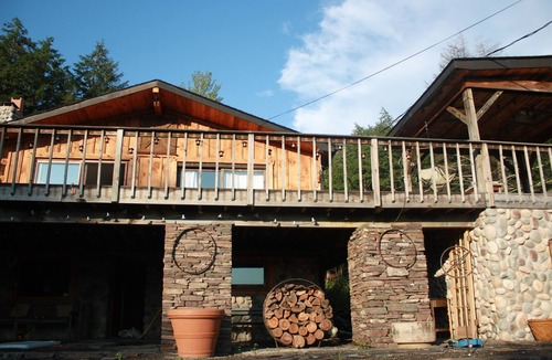 Lexington House | Stunning Custom Built Lodge on Secluded Streamside Acreage w/Breathtaking Views