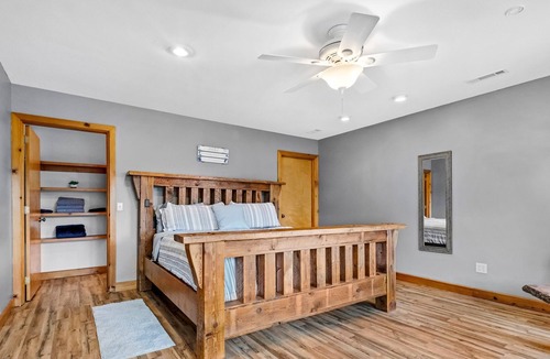 Carroll County House | Stunning Views - Eureka Springs - Hot Tub