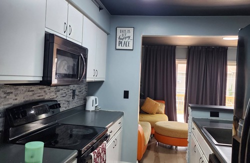 Irvington House | Stylish Baltimore Stay, Cozy & Convenient