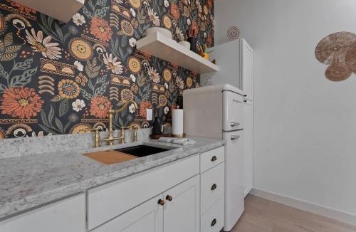 Savannah Apartment | Stylish Coastal Studio Near Tybee & Downtown SAV