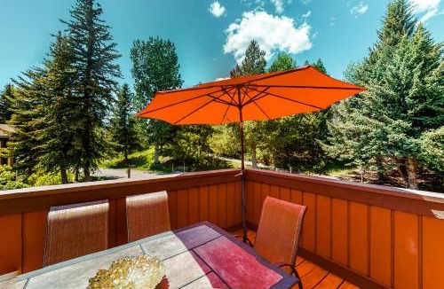 Elkhorn Apartment | Sun & Ski