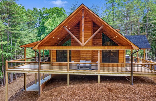 My Mountain Cabin | Sunrays Mountain Vista - Hot Tub, New Construction, Pet Friendly