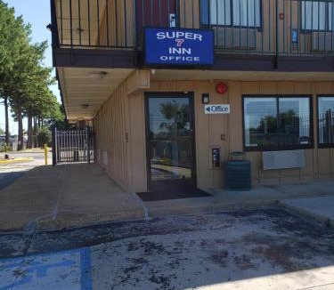 Memphis Hotel | Super 7 Inn