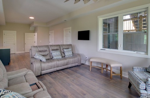 Talking Rock Apartment | Talking Rock Vacation Rental w/ Fire Pit!