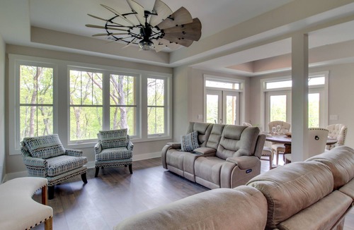 Talking Rock Apartment | Talking Rock Vacation Rental w/ Fire Pit!
