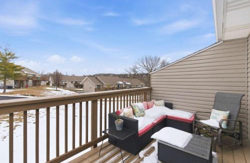 Table Rock House | TaneyCoMo Topia Quaint Studio