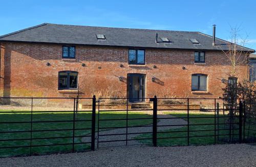 Alton Barnes House | The Barn