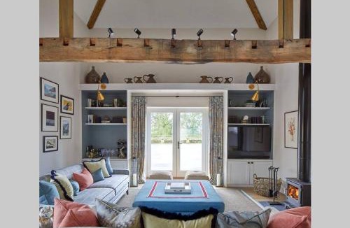 Alton Barnes House | The Barn