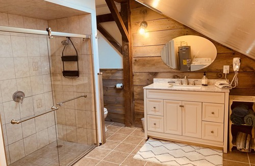 Denver House | The Barn Loft. Streamside living in a spacious and tastefully renovated barn