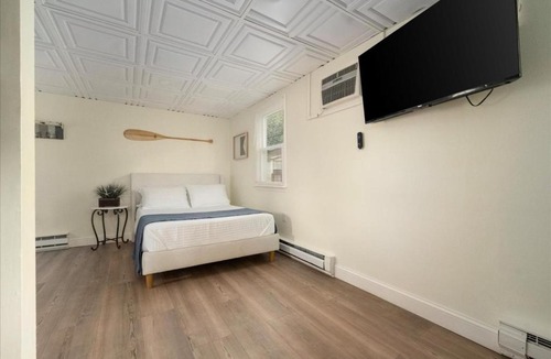 Sylvan Beach Hotel | The Beachside Co