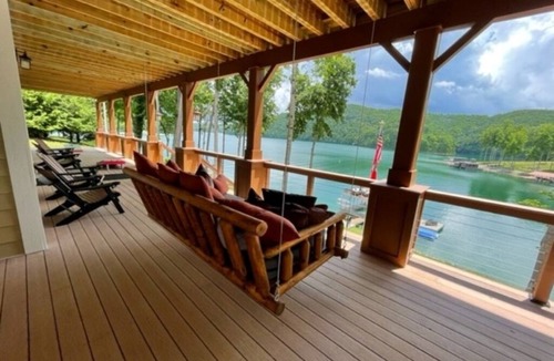Big Creek House | The BEST experience on Norris Lake - HANDS DOWN!