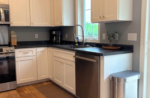 Ellsworth House | The Central Ranch— minutes to Acadia & Coastal Maine