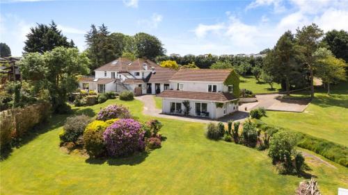 Looe Hotel | The Gate Cornwall