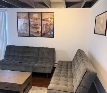 Glenolden Apartment | The Hideway Modern Stay, Glenolden, PA