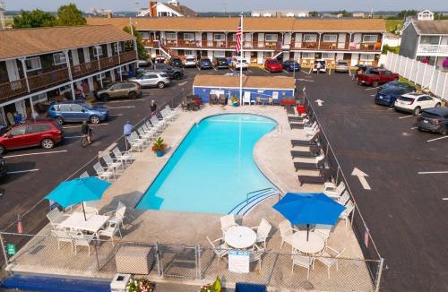 Hampton Hotel | The Janmere Motel
