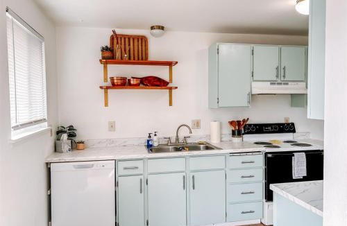 West Valley House | The Retro duplex unit