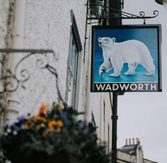 Devizes Bed & Breakfast | The White Bear