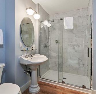 Lenox Hotel | The Whitlock