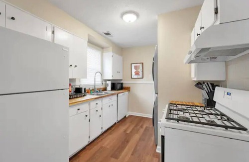 Audubon Park Apartment | The Zen Den by UofM- 3BR w/Large Outdoor Area